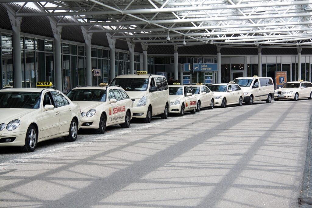 Top Airport Luxury transportation services close by