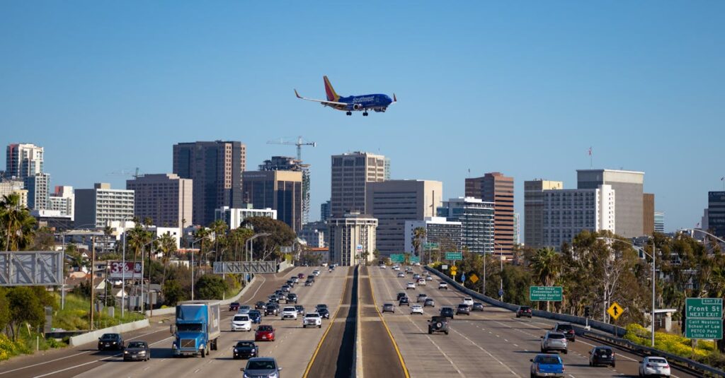 airport shuttle ewr to jfk